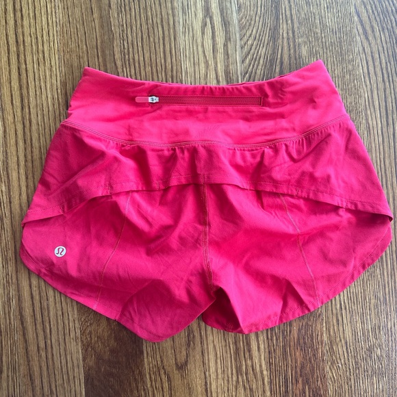 Lululemon Speed Up Shorts - Picture 3 of 3